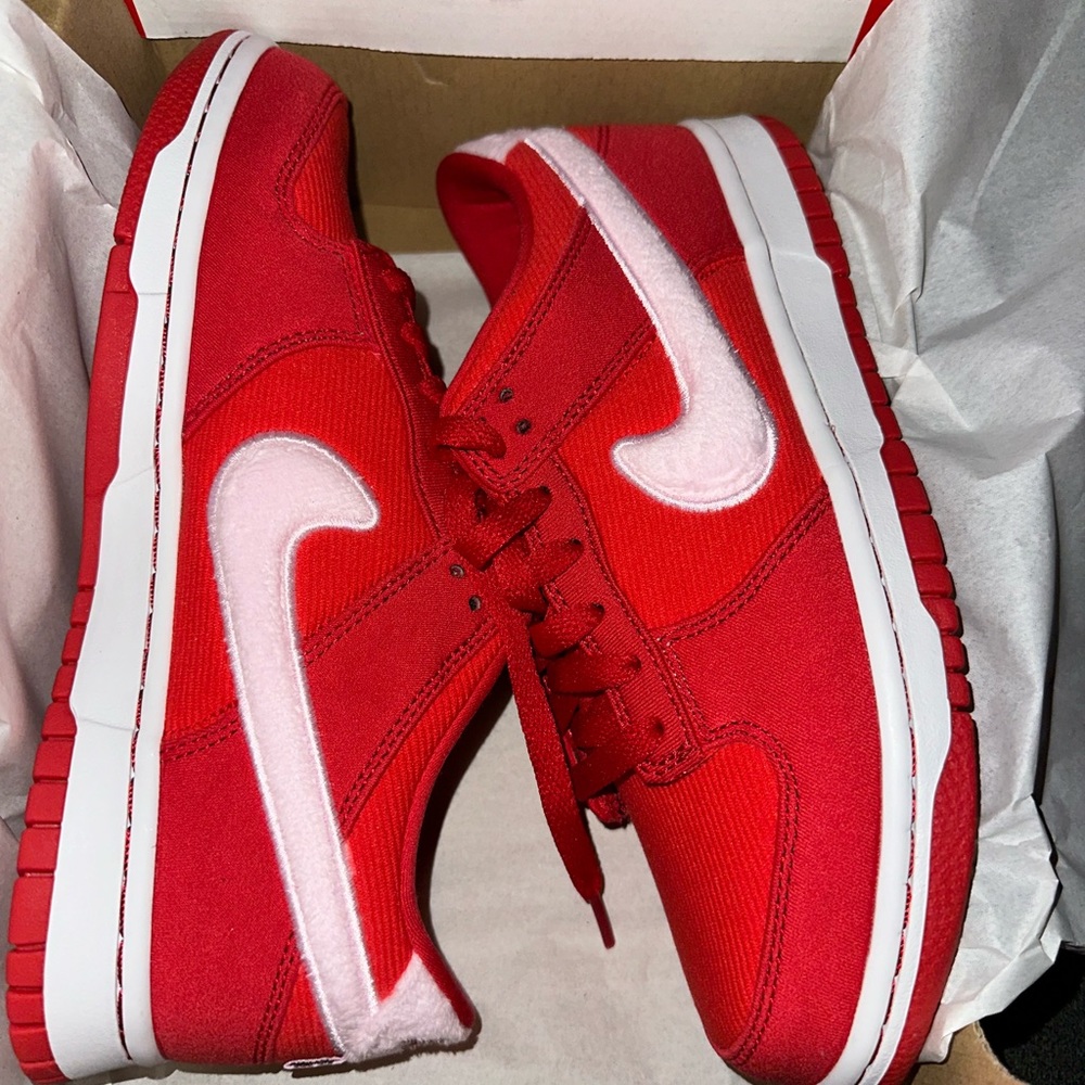 Valentine day dunks 2024 Nike